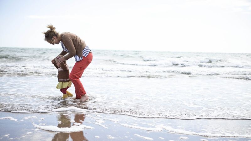 Family on the Beach (7)-min compressed